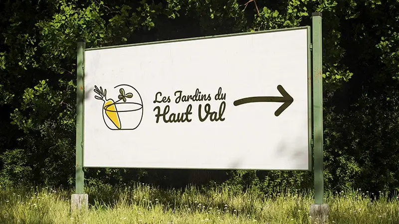 Signe informatif entrée de ferme avec logo